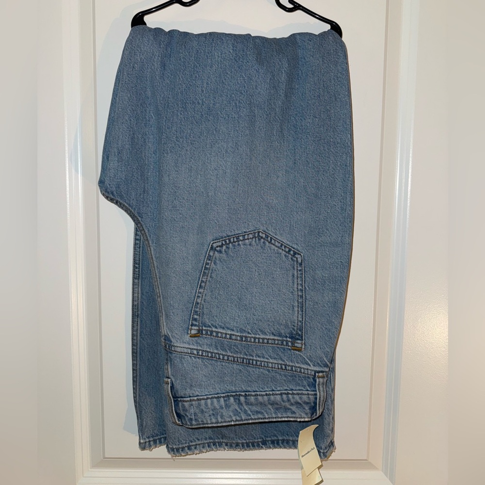 Abercrombie & Fitch The Wide Leg Mid Rise Curve Love jeans new with tags - Picture 3 of 7